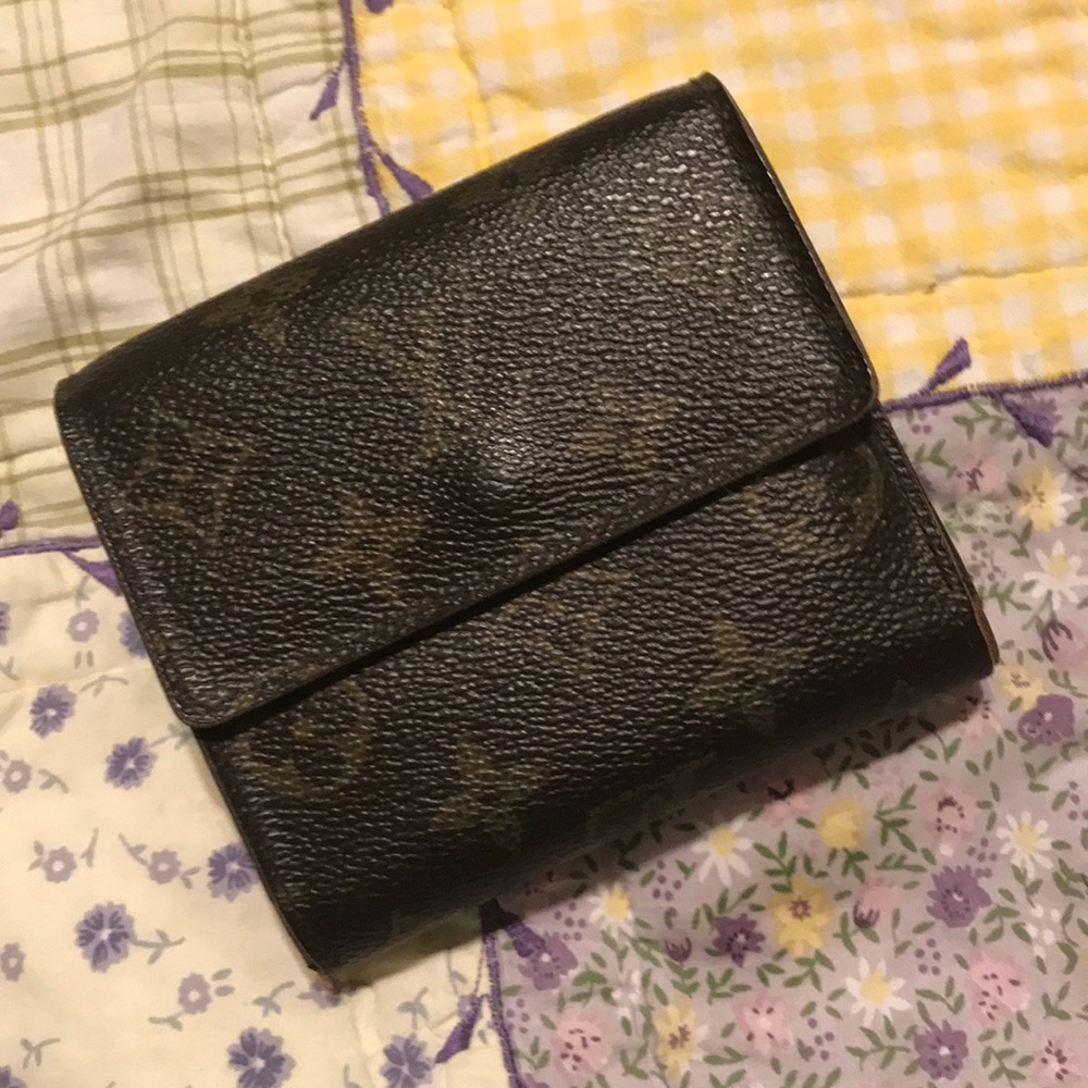🚫SOLD 🚫AUTHENTIC LV WALLET - Picture 2 of 6